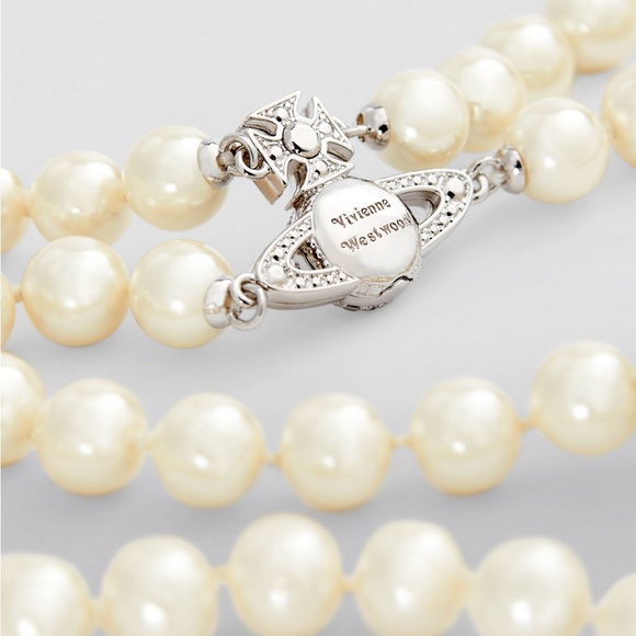 VIVIENNE WESTWOOD
Graziella Choker Necklace - Picture 7 of 16